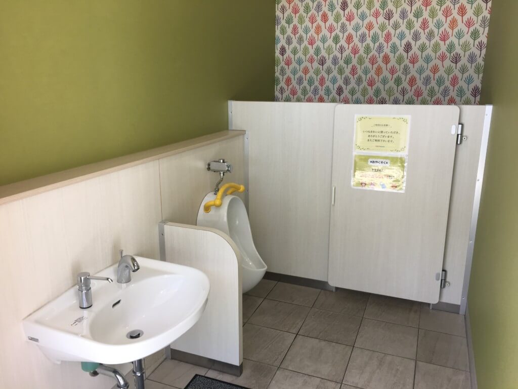 東京インテリア大阪本店キッズランドの子供用トイレ