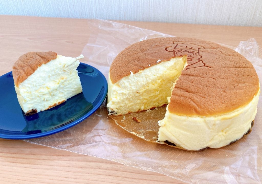 大阪名物 りくろーおじさんのチーズケーキはプルプルふわふわで美味しい あそびめも